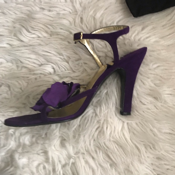 Dolce & Gabana Purple Suede Heels - Picture 3 of 8